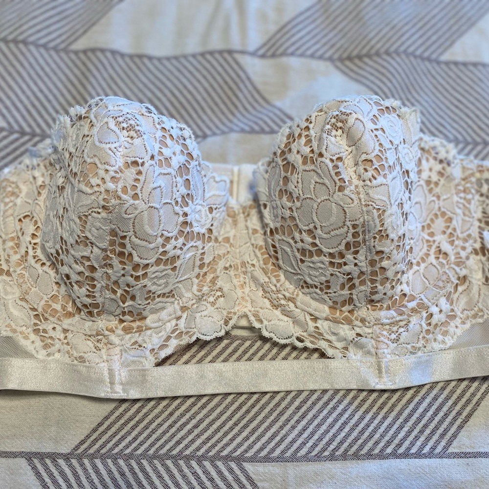 Victoria secret bandeau NWT never worn